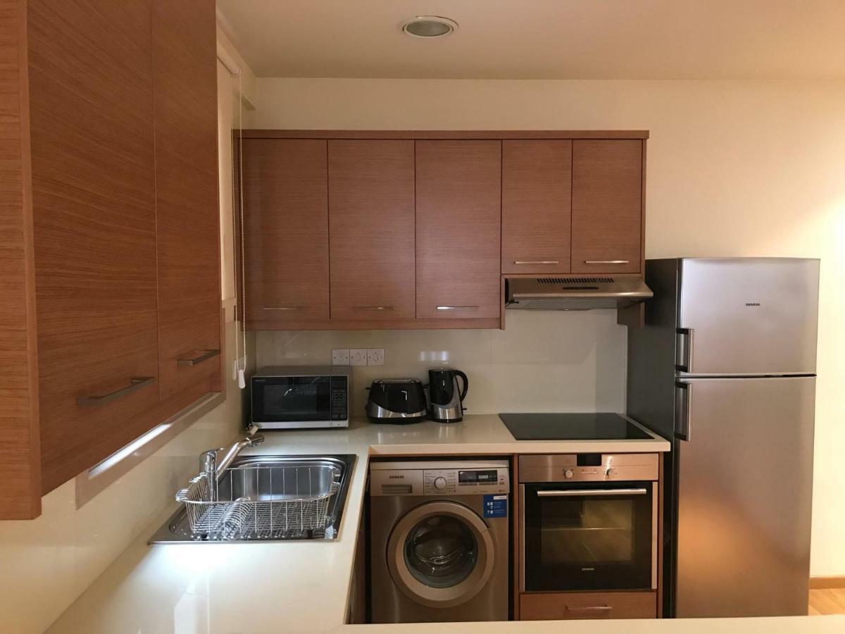 Sea View Central Apt Ithaki Larnaka Exterior foto